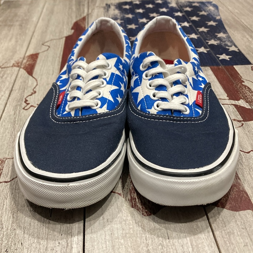 Vans - Picture 6 of 6